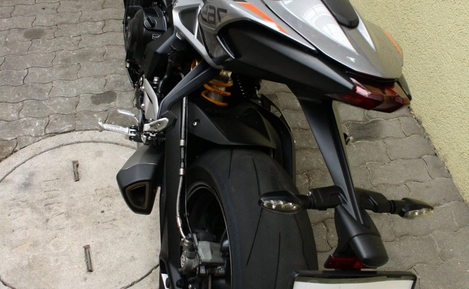 Angebot Triumph Street Triple RS Bild 2: Angebot Triumph Street Triple RS