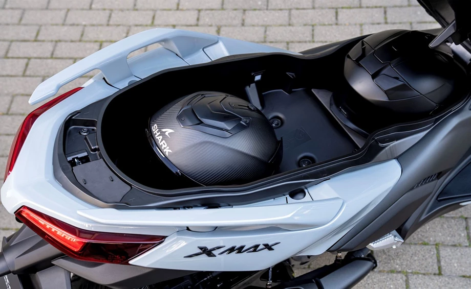 Angebot Yamaha XMAX 300 Tech MAX+ Bild 6: Angebot Yamaha XMAX 300 Tech MAX+