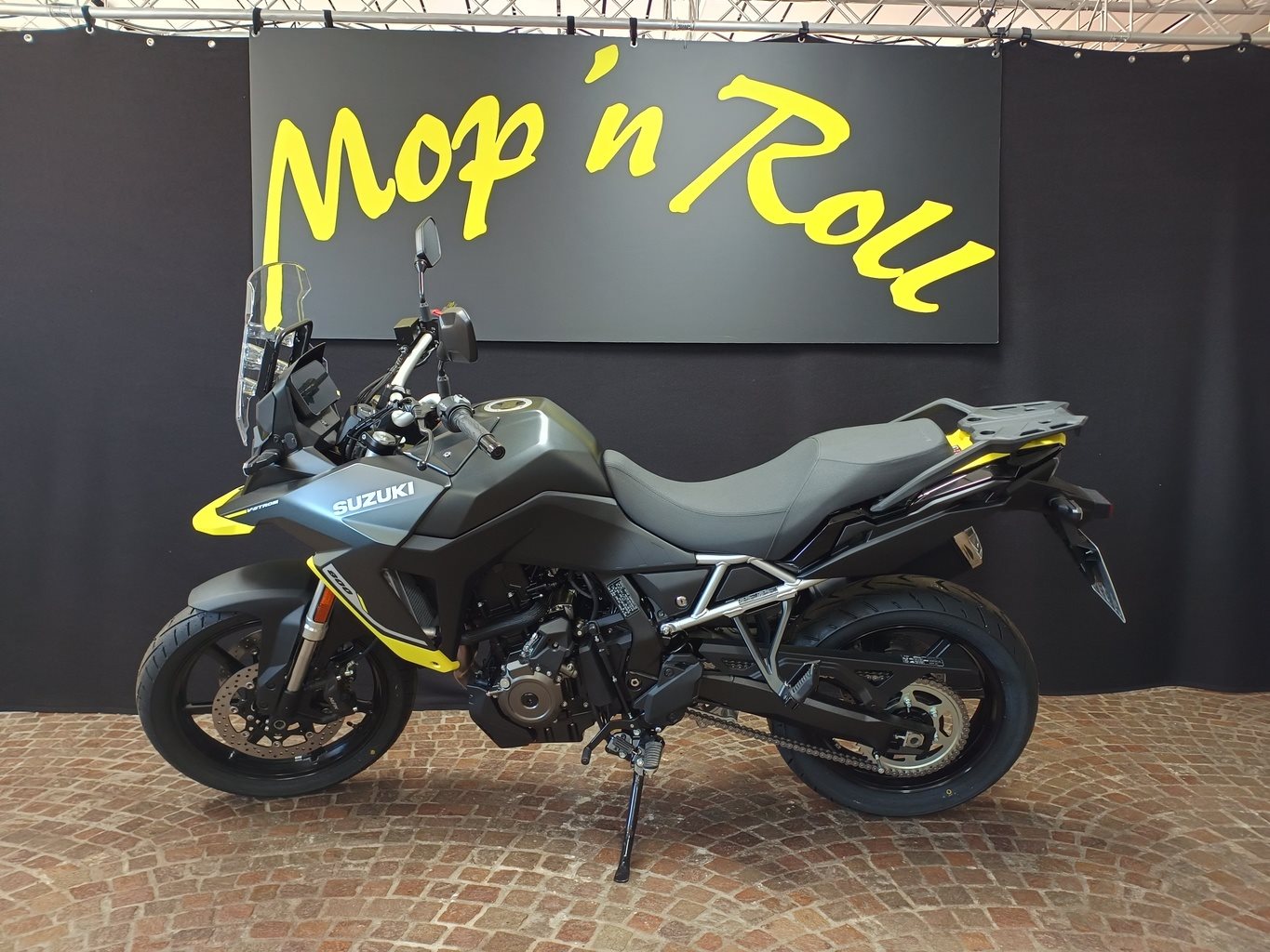 Suzuki V-Strom 800
