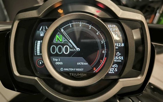 Gebrauchtmotorrad Triumph Rocket 3 R - Bild 7