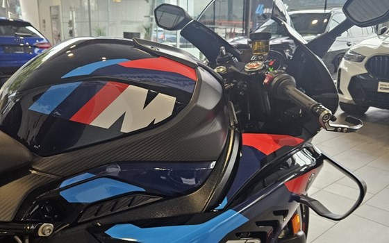 Neufahrzeug BMW M 1000 RR - Bild 10 Neufahrzeug BMW M 1000 RR - Bild 10