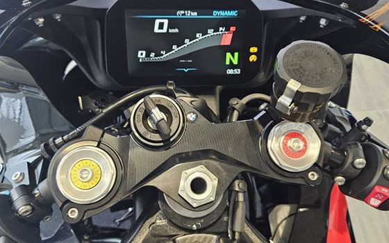 Neufahrzeug BMW M 1000 RR - Bild 14 Neufahrzeug BMW M 1000 RR - Bild 14