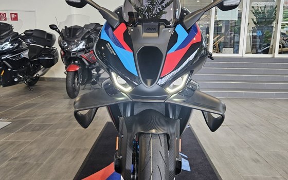 Neufahrzeug BMW M 1000 RR - Bild 7 Neufahrzeug BMW M 1000 RR - Bild 7