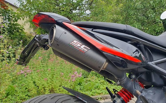 Motorrad Occasion Ducati Hypermotard 950 RVE - Bild 3