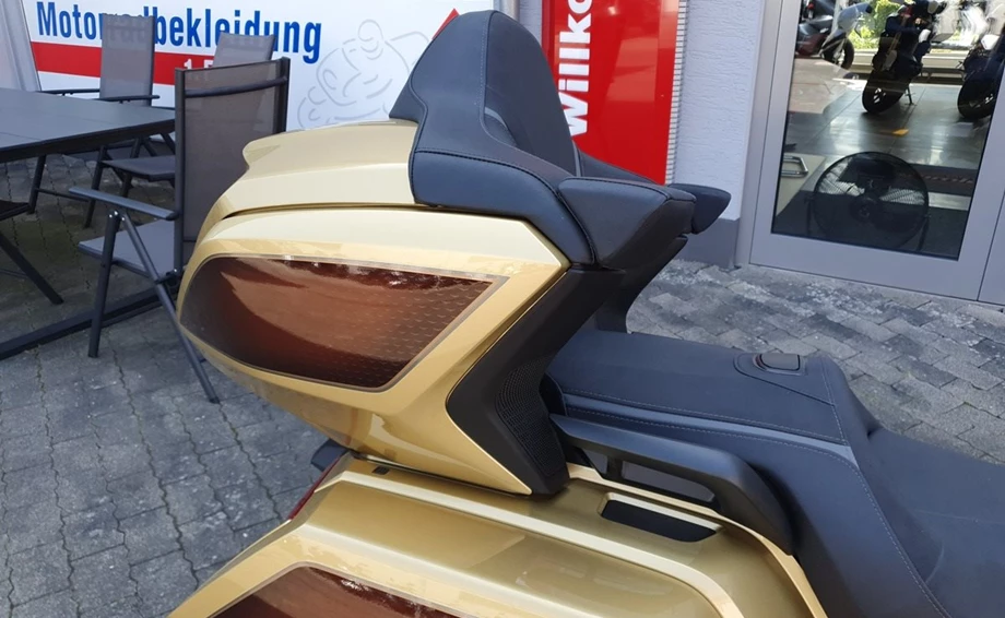 Angebot Honda GL 1800 Goldwing Tour DCT Bild 4: Angebot Honda GL 1800 Goldwing Tour DCT