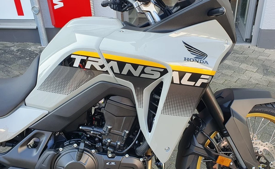 Angebot Honda XL750 Transalp Bild 9: Angebot Honda XL750 Transalp