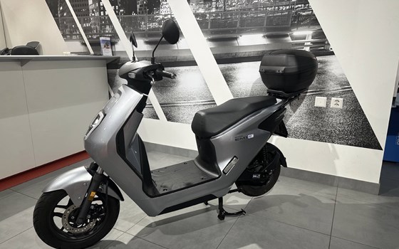 Motorrad Occasion Honda EM1 e - Bild 2