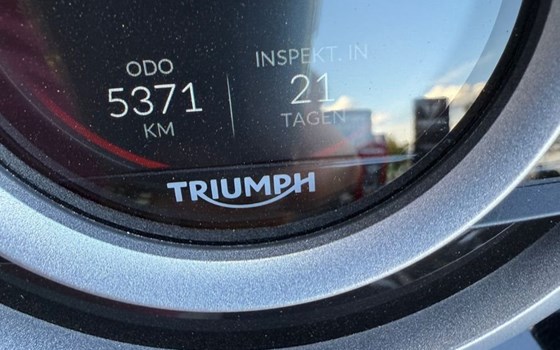 Gebrauchtmotorrad Triumph Rocket 3 R - Bild 10