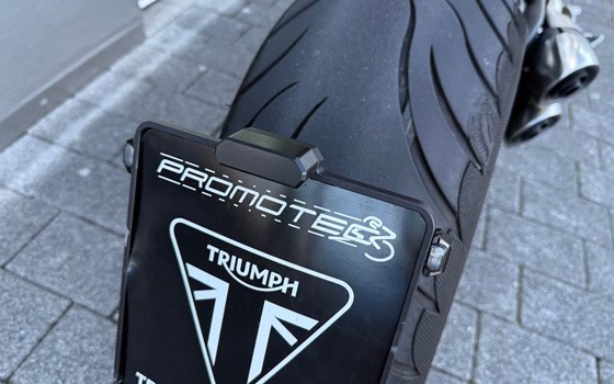 Gebrauchtmotorrad Triumph Rocket 3 R - Bild 9