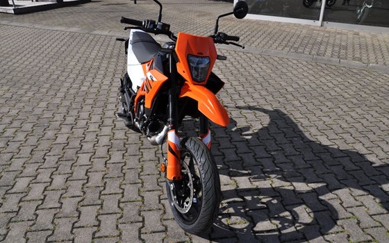 Neufahrzeug KTM 125 SMC R - Bild 10
