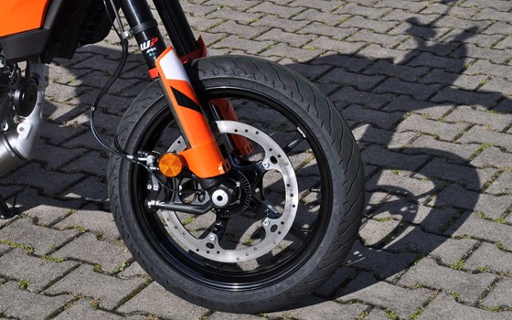 Neufahrzeug KTM 125 SMC R - Bild 11