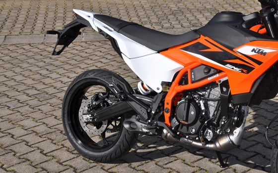Neufahrzeug KTM 125 SMC R - Bild 13