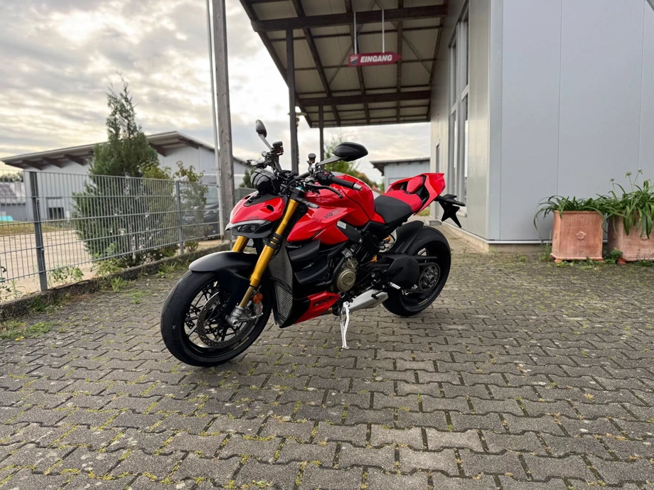 Angebot Ducati Streetfighter V4 S Bild 5: Angebot Ducati Streetfighter V4 S