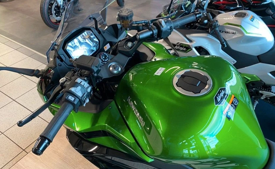 Angebot Kawasaki Ninja 1100SX SE Bild 3: Angebot Kawasaki Ninja 1100SX SE