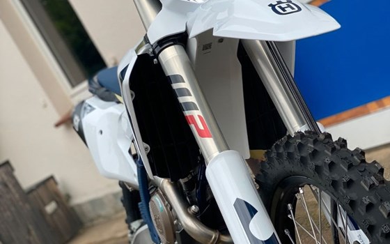 Neufahrzeug Husqvarna FE 501 - Bild 8