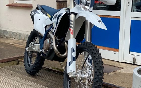 Neufahrzeug Husqvarna FE 501 - Bild 9