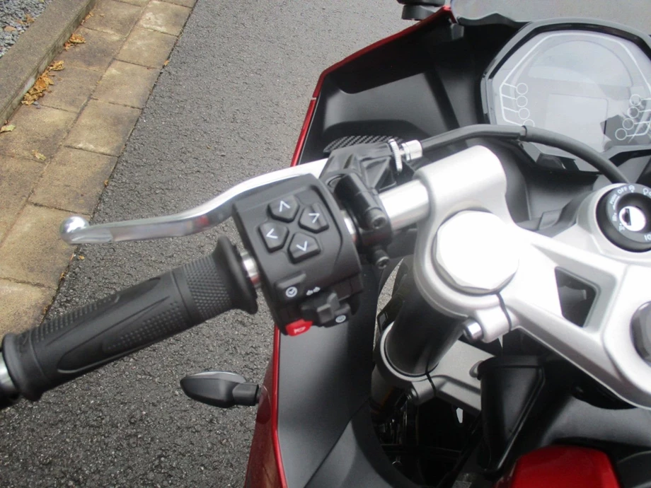 Angebot Triumph Daytona 660 Bild 12: Angebot Triumph Daytona 660