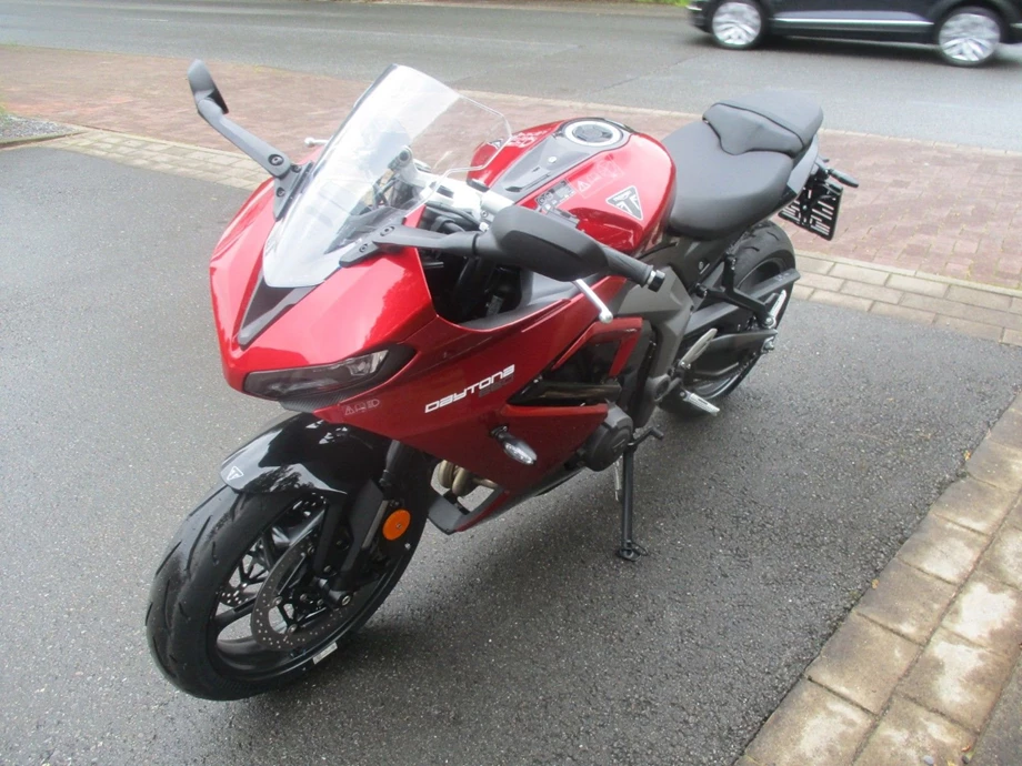 Angebot Triumph Daytona 660 Bild 5: Angebot Triumph Daytona 660