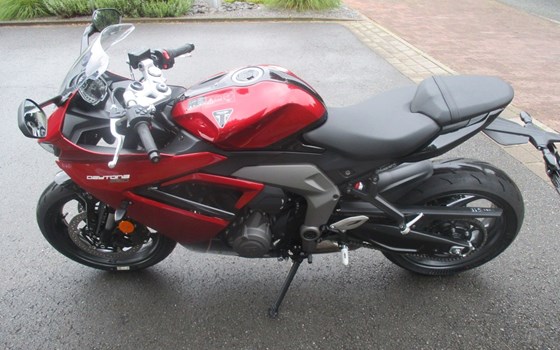 Gebrauchtmotorrad Triumph Daytona 660 - Bild 6