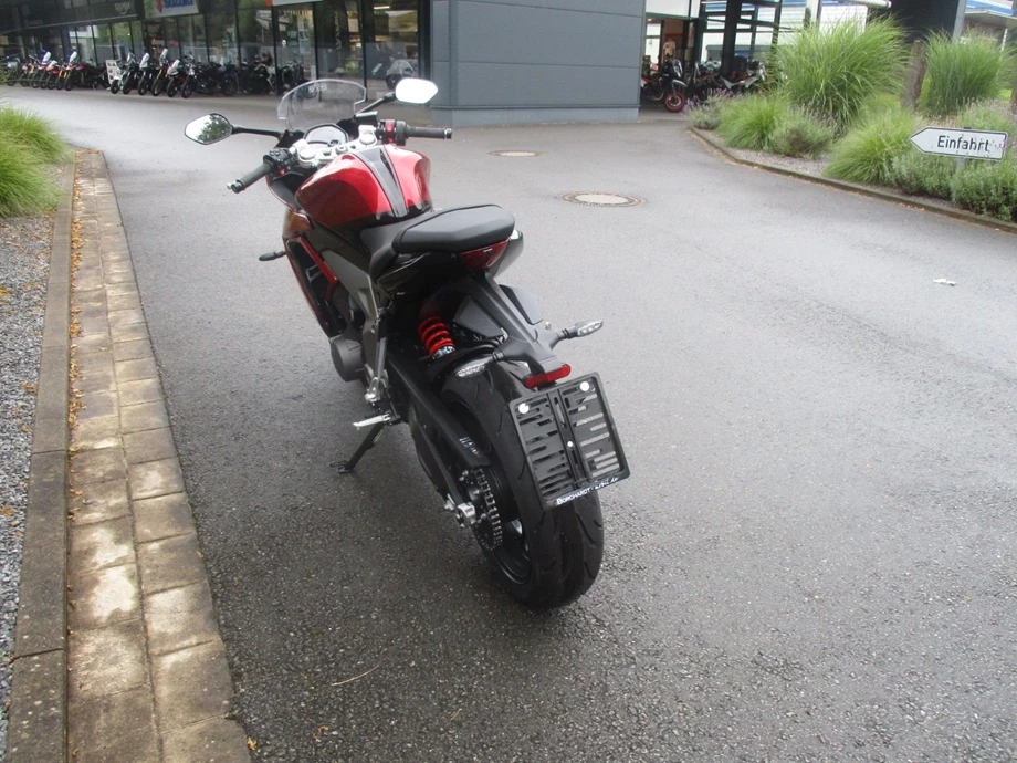 Angebot Triumph Daytona 660 Bild 7: Angebot Triumph Daytona 660