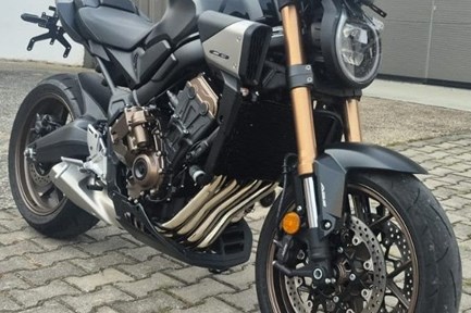 Honda CB650R E-Clutch