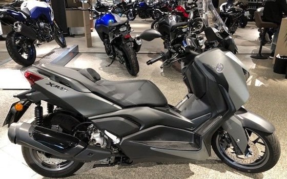 Gebrauchtmotorrad Yamaha XMAX 300 IRON MAX - Bild 1