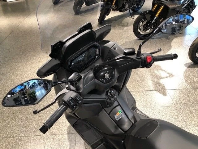 Angebot Yamaha XMAX 300 IRON MAX Bild 9: Angebot Yamaha XMAX 300 IRON MAX