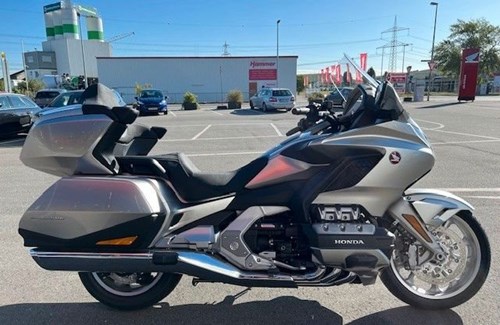 Neumotorrad Honda GL 1800 Goldwing Tour