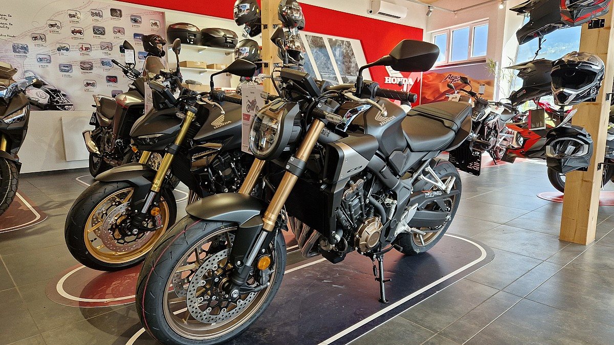 Honda CB650R E-Clutch 