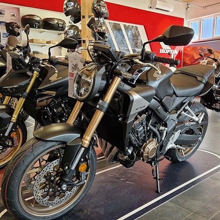 Honda CB650R E-Clutch