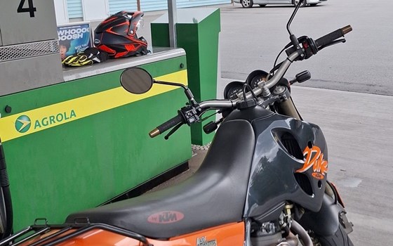 Motorrad Occasion KTM 640 LC4 Supermoto - Bild 3