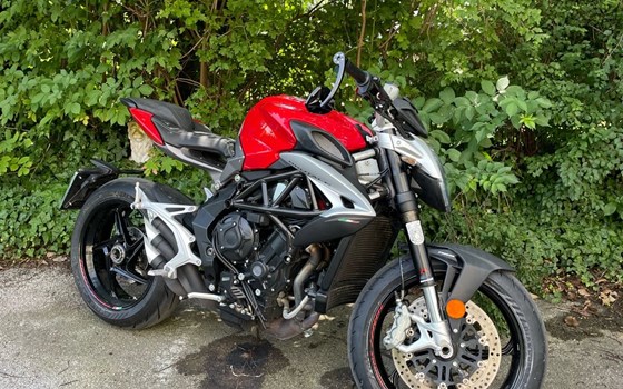 Gebrauchtmotorrad MV Agusta Brutale - Bild 1 Gebrauchtmotorrad MV Agusta Brutale - Bild 1