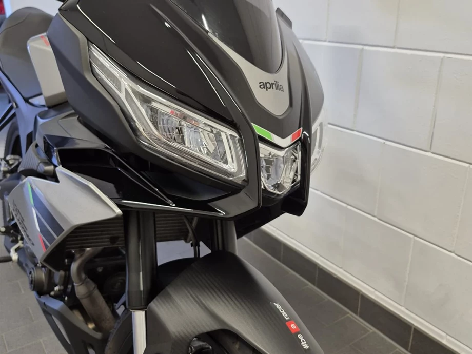 Angebot Aprilia Tuono 125 Bild 11: Angebot Aprilia Tuono 125