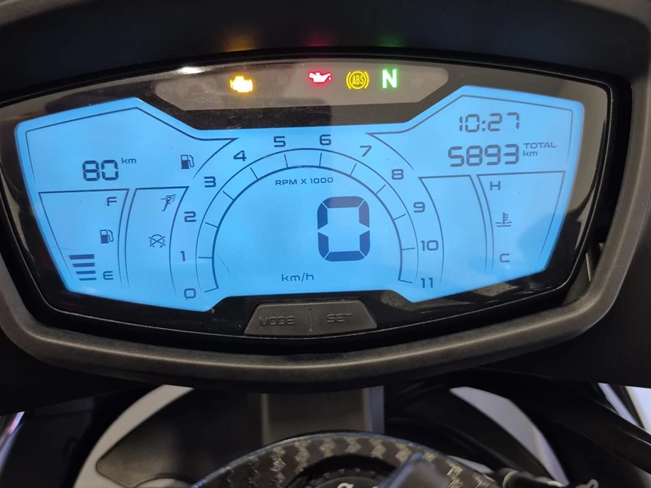 Angebot Aprilia Tuono 125 Bild 4: Angebot Aprilia Tuono 125