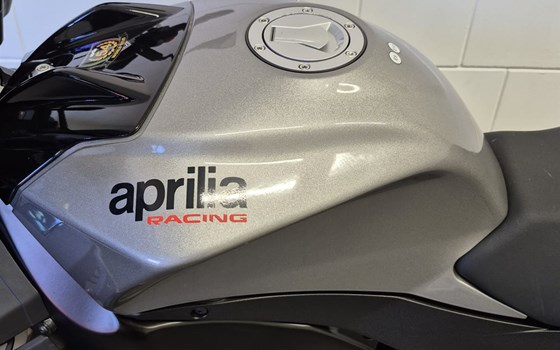 Gebrauchtmotorrad Aprilia Tuono 125 - Bild 15