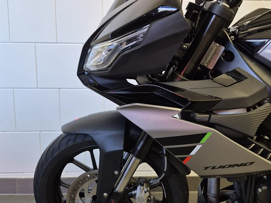 Angebot Aprilia Tuono 125 Bild 14: Angebot Aprilia Tuono 125