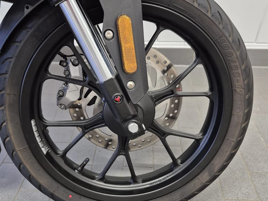 Angebot Aprilia Tuono 125 Bild 5: Angebot Aprilia Tuono 125