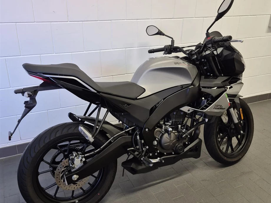 Angebot Aprilia Tuono 125 Bild 2: Angebot Aprilia Tuono 125