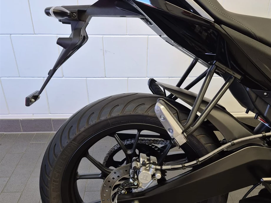 Angebot Aprilia Tuono 125 Bild 10: Angebot Aprilia Tuono 125