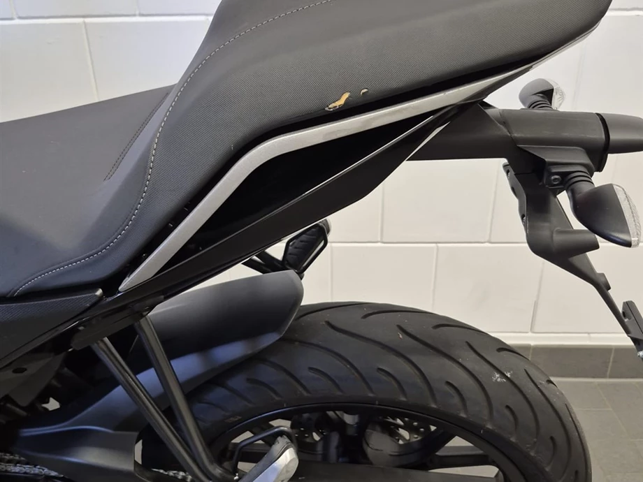 Angebot Aprilia Tuono 125 Bild 17: Angebot Aprilia Tuono 125