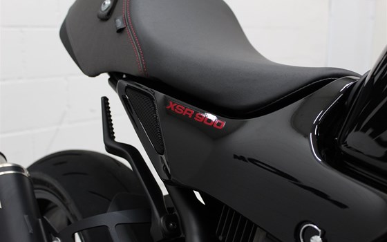 Motorrad Occasion Yamaha XSR900 - Bild 7