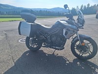 Gebrauchtmotorrad Triumph Tiger 800 XRT inkl. 3 Koffer