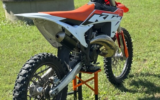 Gebrauchtmotorrad KTM 125 SX - Bild 3 Gebrauchtmotorrad KTM 125 SX - Bild 3
