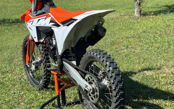 Gebrauchtmotorrad KTM 125 SX - Bild 4 Gebrauchtmotorrad KTM 125 SX - Bild 4