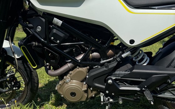 Gebrauchtmotorrad Husqvarna Vitpilen 401 - Bild 9 Gebrauchtmotorrad Husqvarna Vitpilen 401 - Bild 9