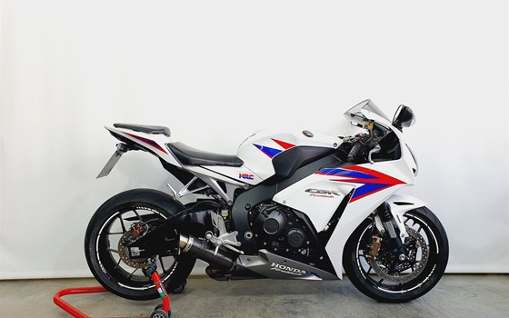 Gebrauchtmotorrad Honda CBR1000RR Fireblade - Bild 1