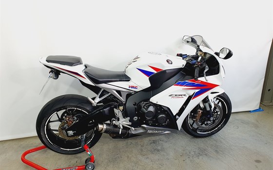 Gebrauchtmotorrad Honda CBR1000RR Fireblade - Bild 4