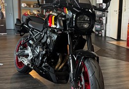 Neumotorrad Suzuki GSX-8TT