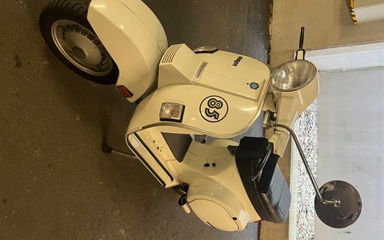 Gebrauchtmotorrad Vespa PK 125 - Bild 3 Gebrauchtmotorrad Vespa PK 125 - Bild 3