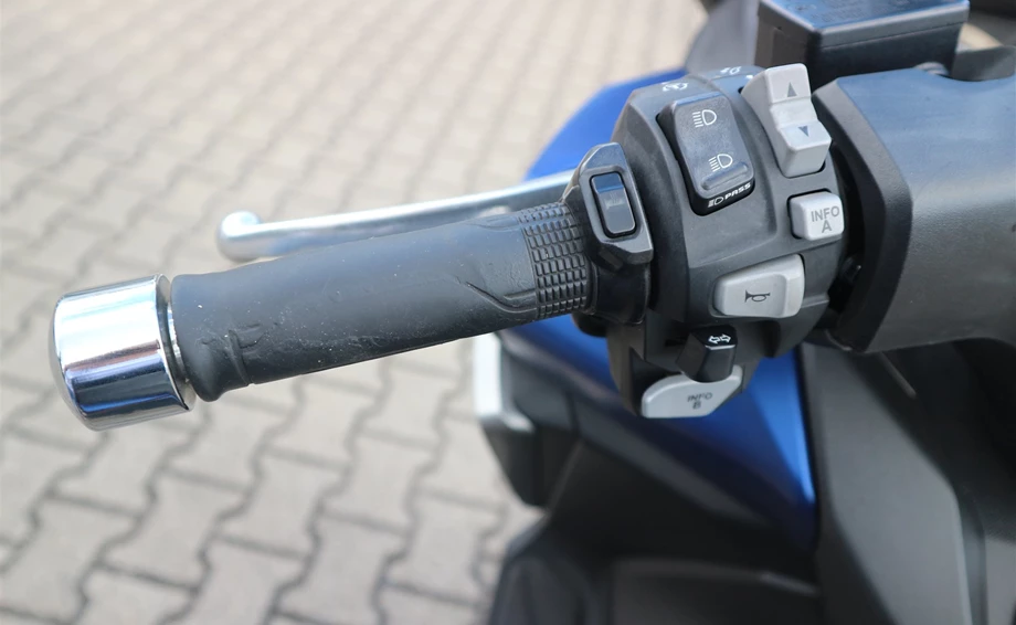 Angebot Honda Forza 350 Bild 12: Angebot Honda Forza 350